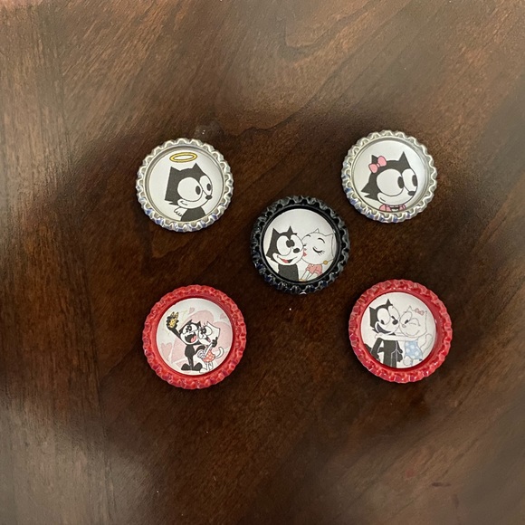 Felix the Cat Bottle Cap Magnets - Picture 1 of 2